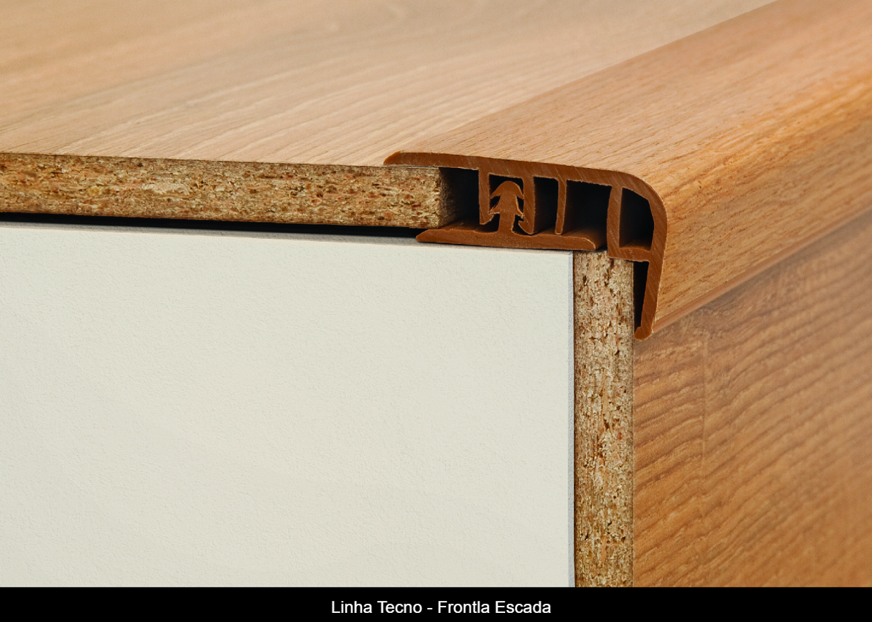 Linha Tecno - Frontla Escada.png